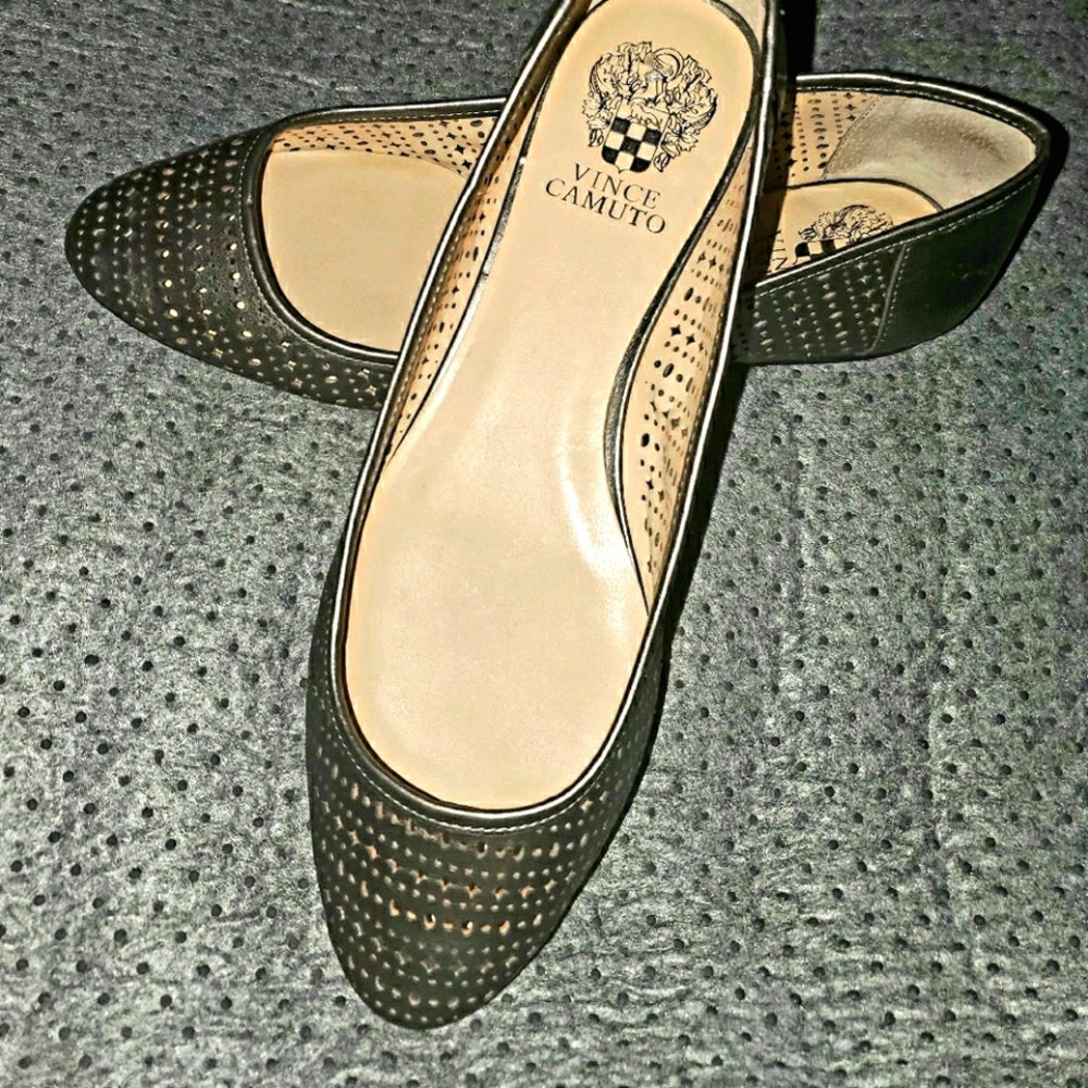Vince Camuto flats 8.5 shoes